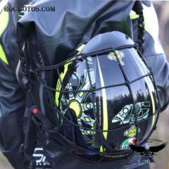 backpack-motocicleta-bolsa-seca-30-litros-Osah-negro-con-porta-casco.jpg